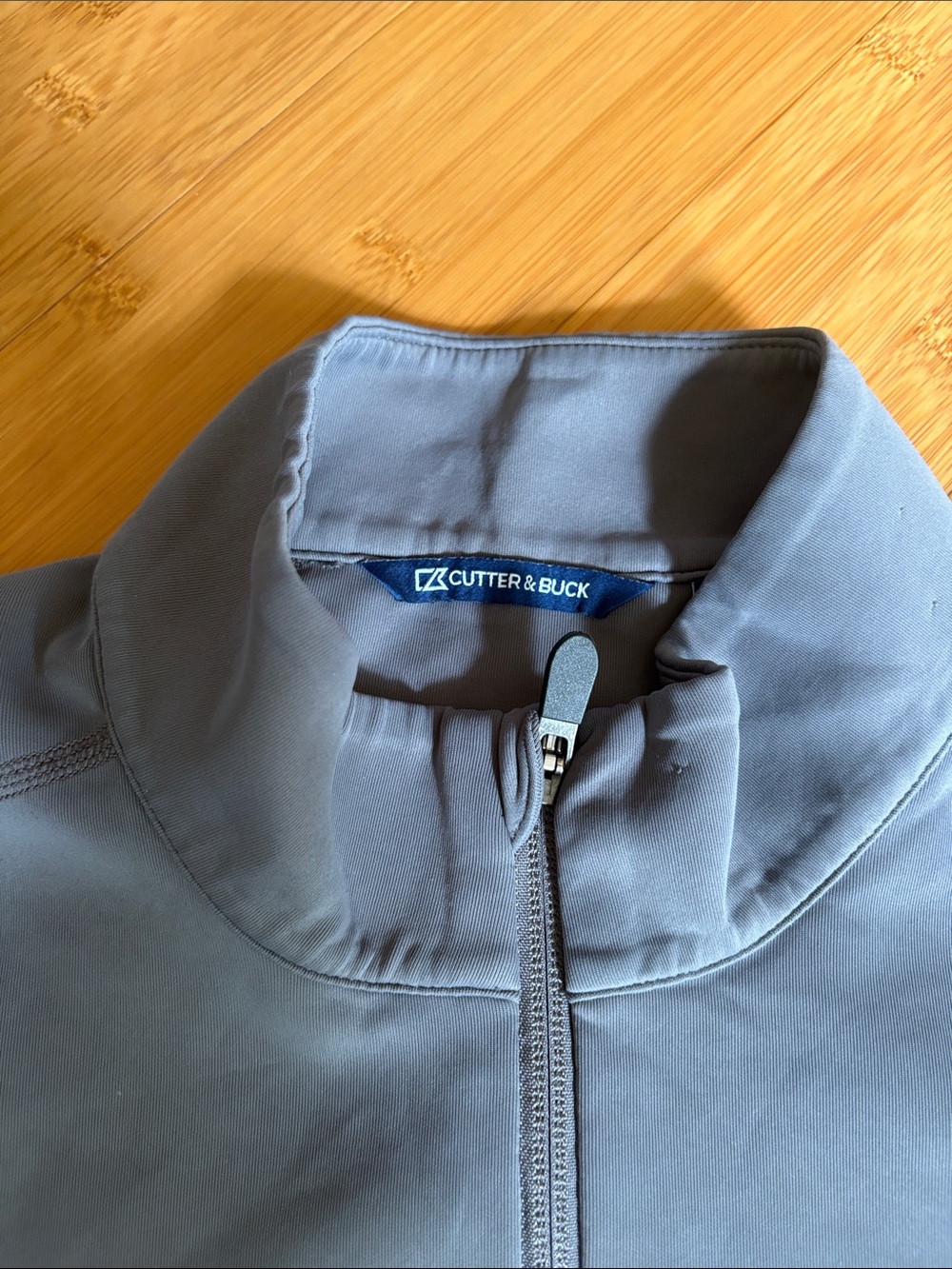 Cutter&Buck Quarter Zip - Picture 2 of 3